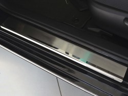 Матовые накладки на пороги Toyota Camry 11-14, 14- Premium