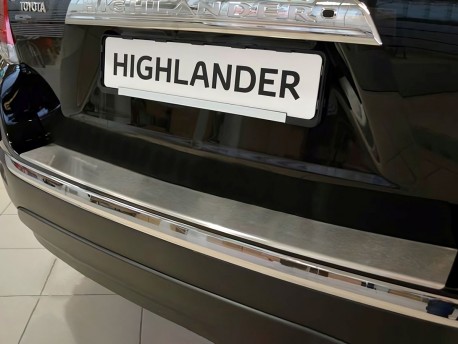 Фото Накладка на бампер з загином Toyota Highlander 2008-2014 Premium