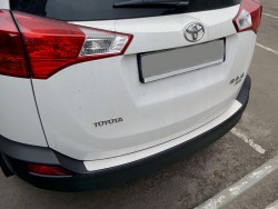 Накладка на бампер Toyota Rav-4 2013- Premium