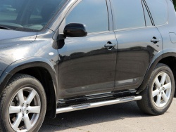 Пороги бокові труба Toyota Rav-4 2006-