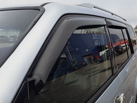 Photo Ветровики Mitsubishi Pajero Wagon 3, 4 EGR черный 4 шт.