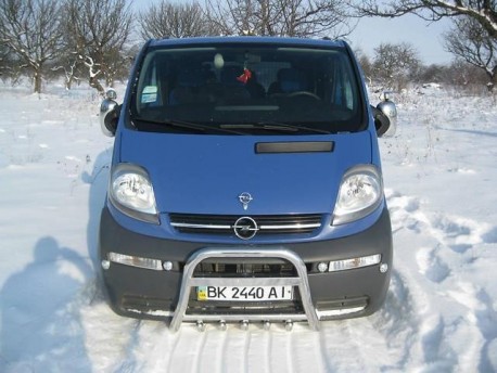 Photo Кенгурятник высокий Opel Vivaro 2001-2014