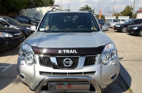 Фото Дефлектор капота з лого Nissan X-Trail 2007- SIM