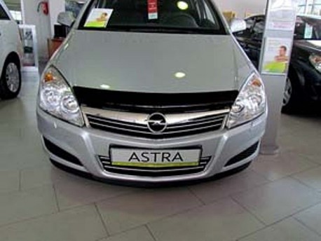 Photo Дефлектор капота Opel Astra H 2004-2014 SIM