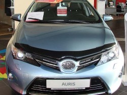 Дефлектор капота Toyota Auris 2013- SIM