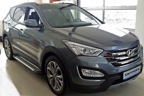 Photo Боковые подножки Hyundai Santa Fe 2013- Line