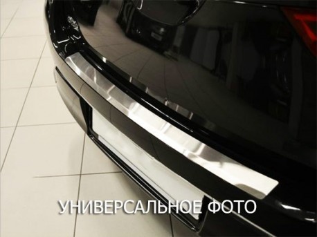 Photo Накладка на бампер с загибом Audi A4 2007-2015 универсал Premium