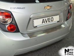 Накладка на бампер с загибом Chevrolet Aveo 2012- хэтчбек Premium