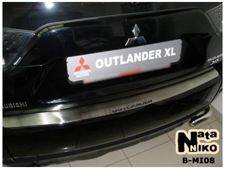 Фото Накладка на бампер Mitsubishi Outlander XL 2007-2012 Premium