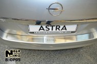 Накладка на бампер Opel Astra H 2004-2014 универсал Premium
