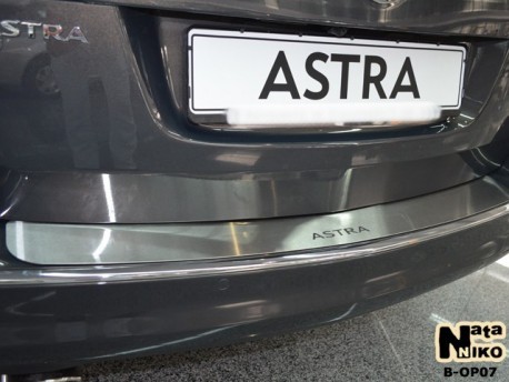 Photo Накладка на бампер Opel Astra J 2009- универсал Premium