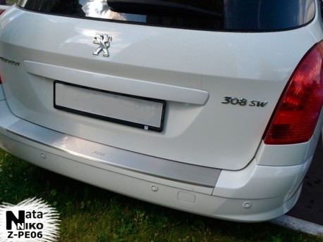 Фото Накладка на бампер з загином Peugeot 308 2011-2014 універсал Premium