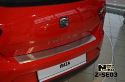 Накладка на бампер с загибом Seat Ibiza 2012- 3 двери Premium