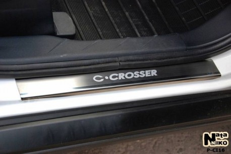 Photo Матовые накладки на пороги Citroen C-Crosser 2007-2013 Premium