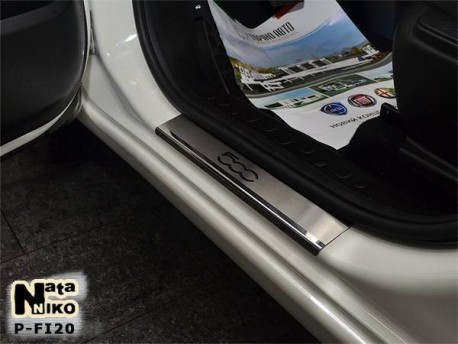 Photo Матовые накладки на пороги Fiat 500 2012- Premium