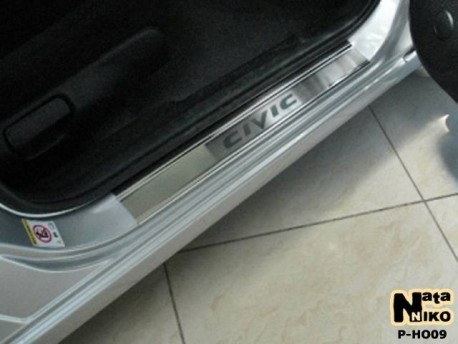 Photo Матовые накладки на пороги Honda Civic седан 4 двери 2006-2011 Premium