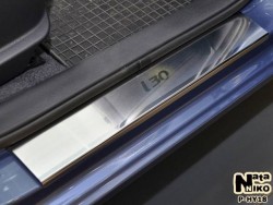 Матовые накладки на пороги Hyundai I30 2012- Premium