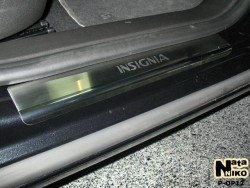 Матові накладки на пороги Opel Insignia 2009- Premium