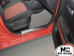 Накладки на внутренние пороги Hyundai I20 2012- рестайл Premium